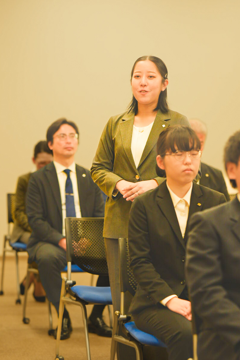 所信表明の様子②
